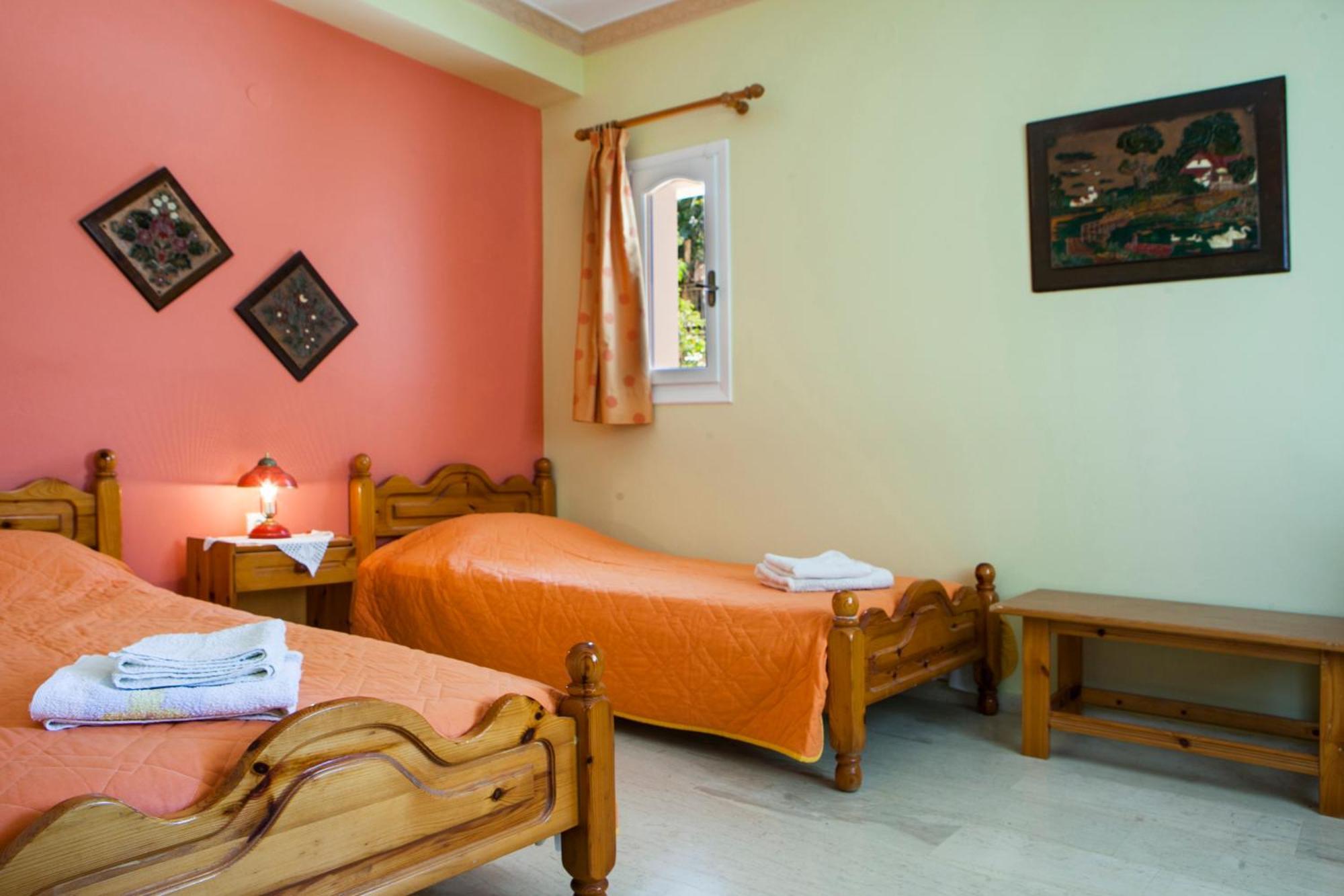 Tzivras Villa & Apartments Lassi  Quarto foto